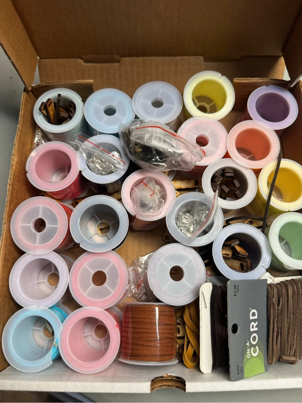 Bracelet making kit
